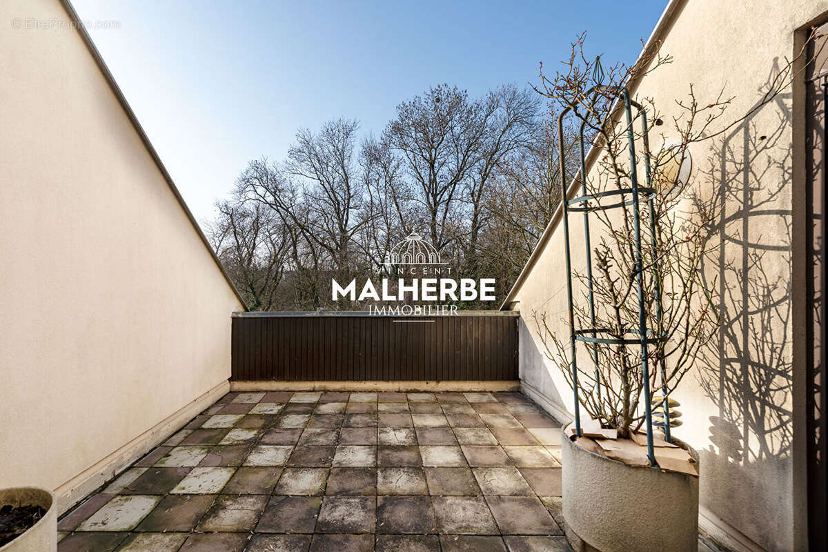 Appartement à JARVILLE-LA-MALGRANGE