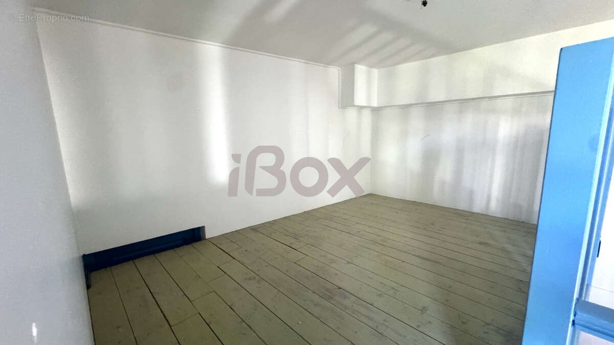 Appartement à LA VALETTE-DU-VAR