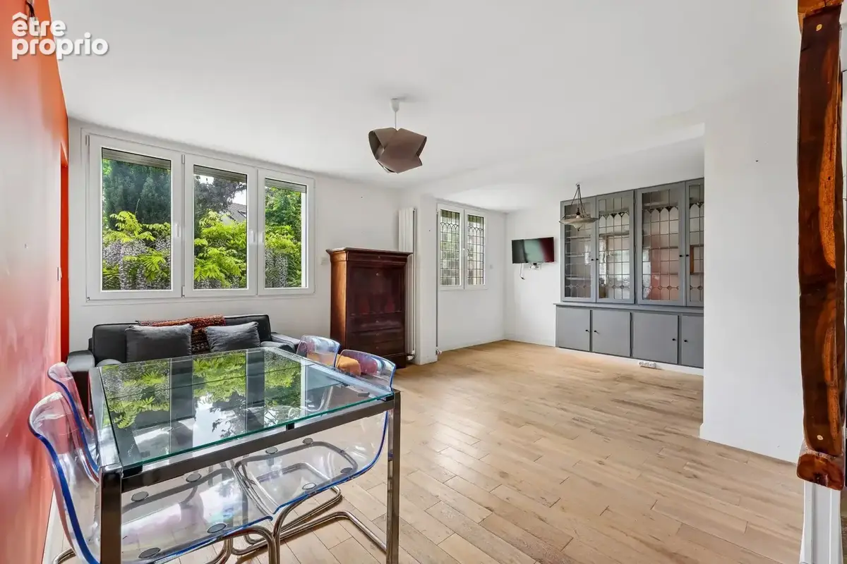 Photo Appartement à Viroflay au prix de 375 000€