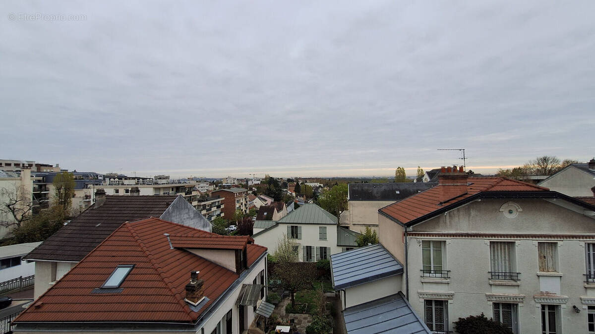 Appartement à LE PLESSIS-ROBINSON