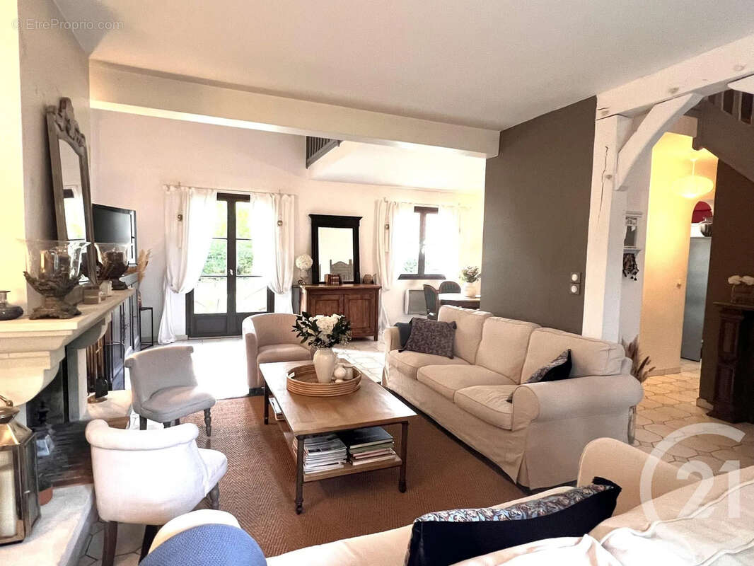 Maison à ARBONNE-LA-FORET