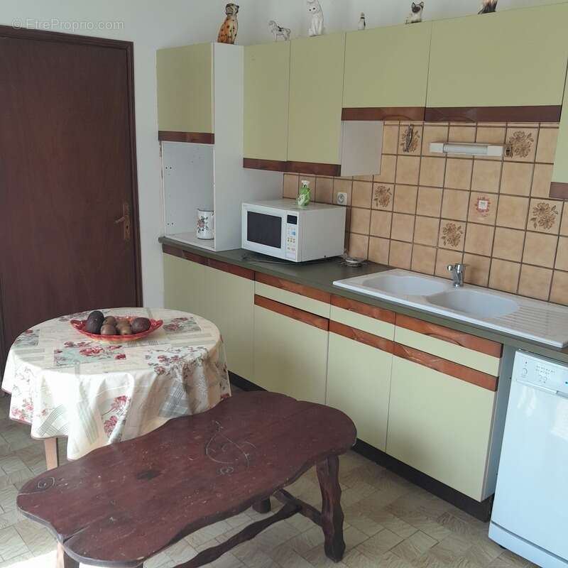 Maison à AIGRE