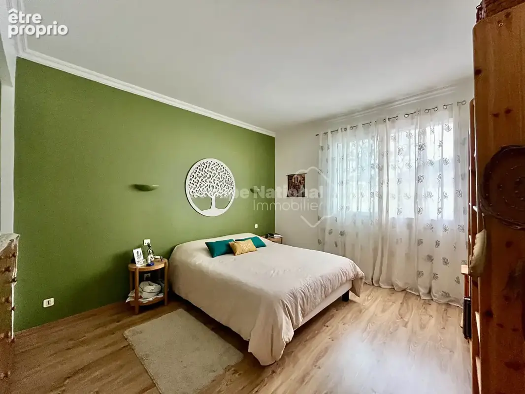 Rez de Jardin de 168M2 - 4 chambres - Piscine - photo 7