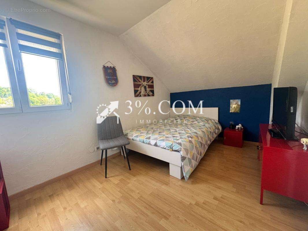 3%COM Jolie  maison mitoyenne 3 chambres et jardin - photo 12