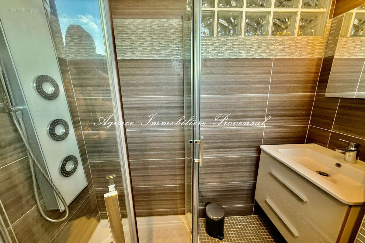 Commerce à SAINTE-MAXIME