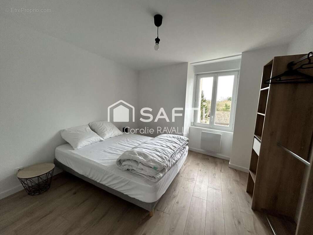 Photo 4 - Maison à ROULLET-SAINT-ESTEPHE