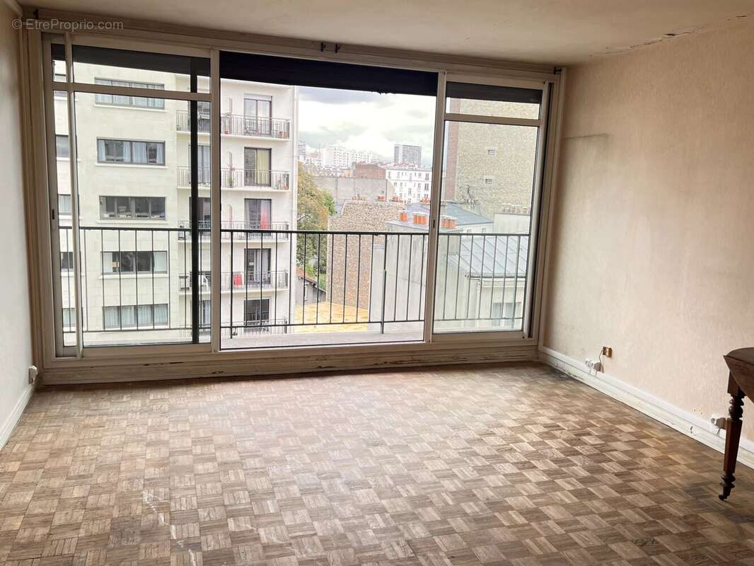 Appartement à PARIS-19E