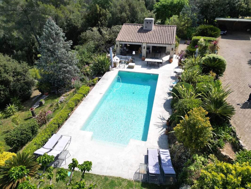 Maison à VALBONNE