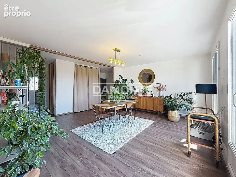 TROYES   Bel appartement de 98 m2 avec balcon et 3 chambre - photo 3