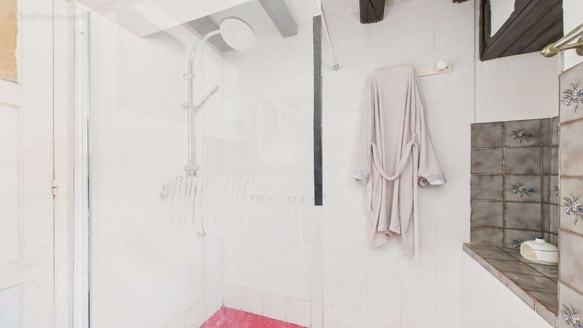 Rare à Bidart : maison début 19e à réinventer, plage à pied ! - photo 9
