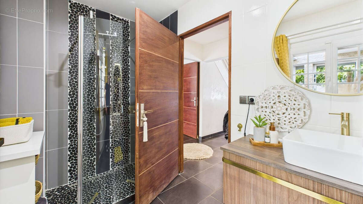 Maison à SAINTRY-SUR-SEINE