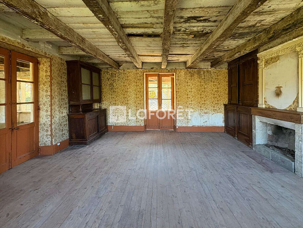 SALLES-LA-SOURCE: Maison de caractère  avec dépendances + jardin - photo 6