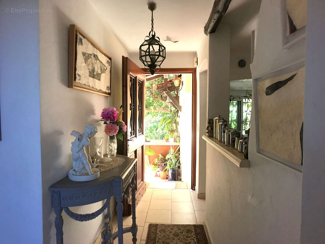 Maison à LES ISSAMBRES