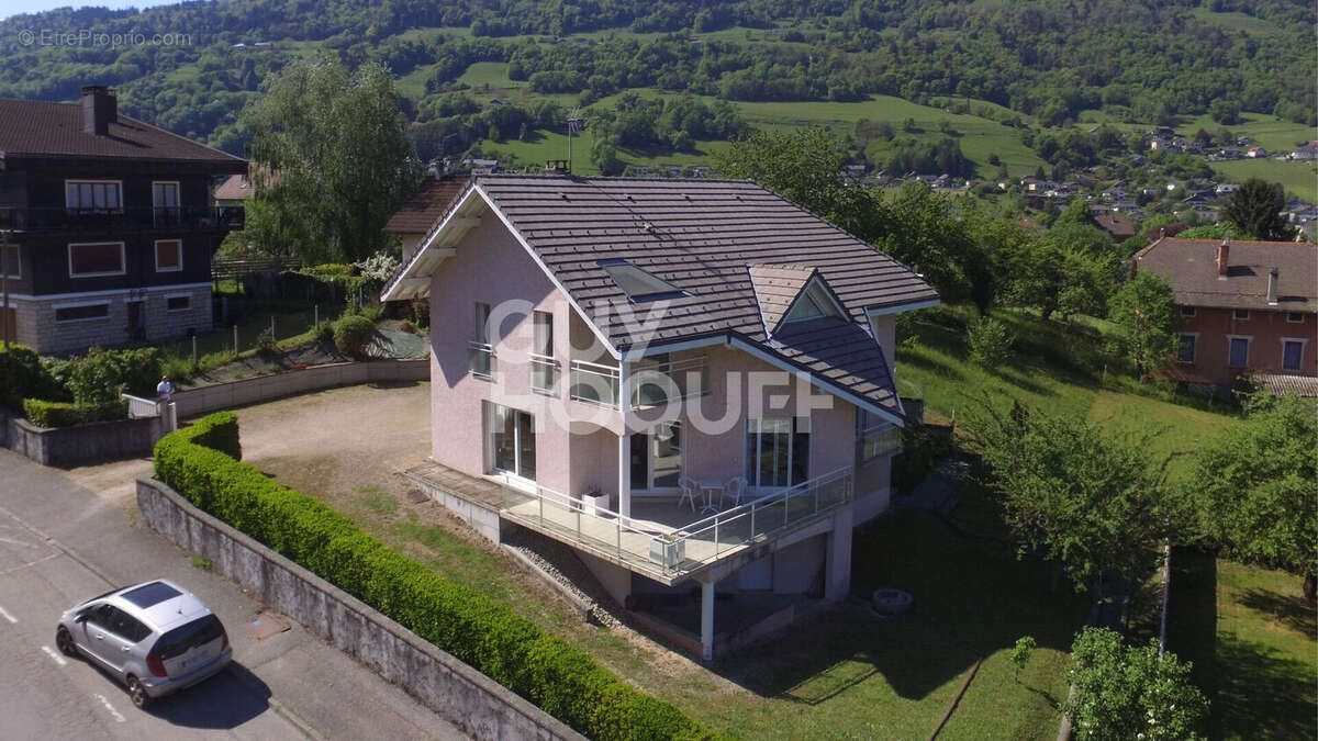 Maison à LA ROCHETTE