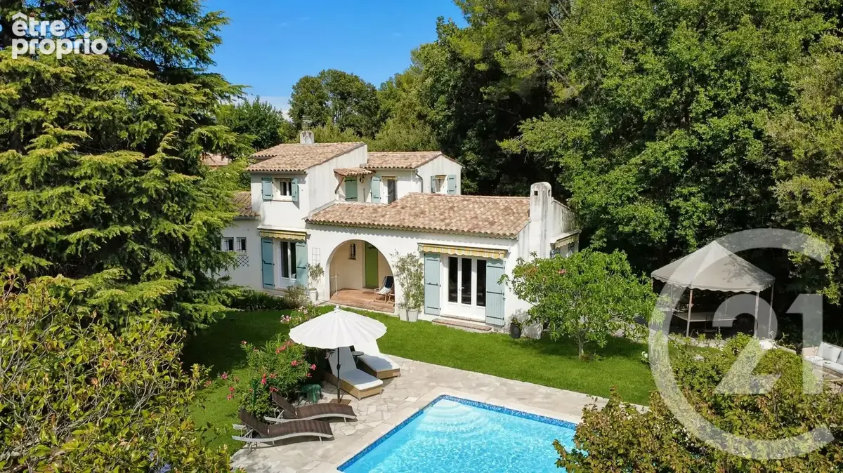 Maison à ROQUEFORT-LES-PINS