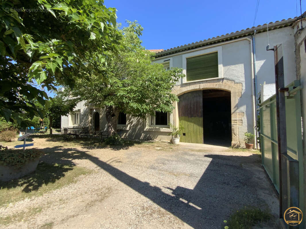 Maison à GINESTAS