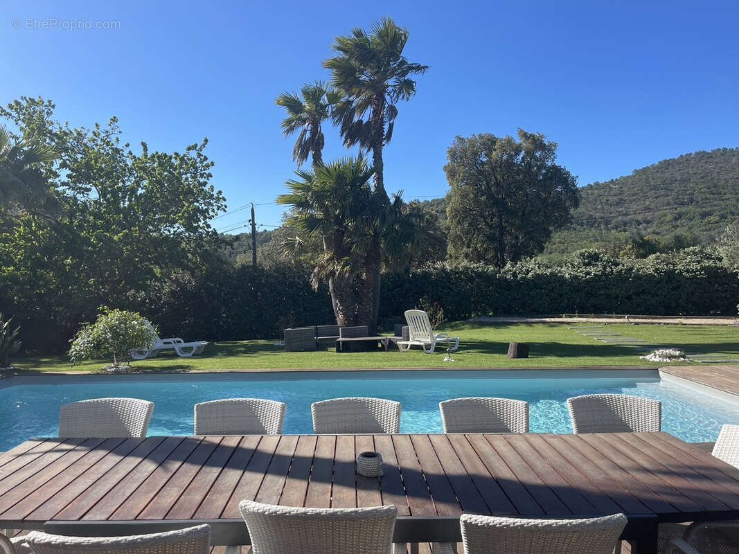 Maison à PLAN-DE-LA-TOUR