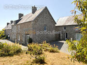 Maison à HEUGUEVILLE-SUR-SIENNE