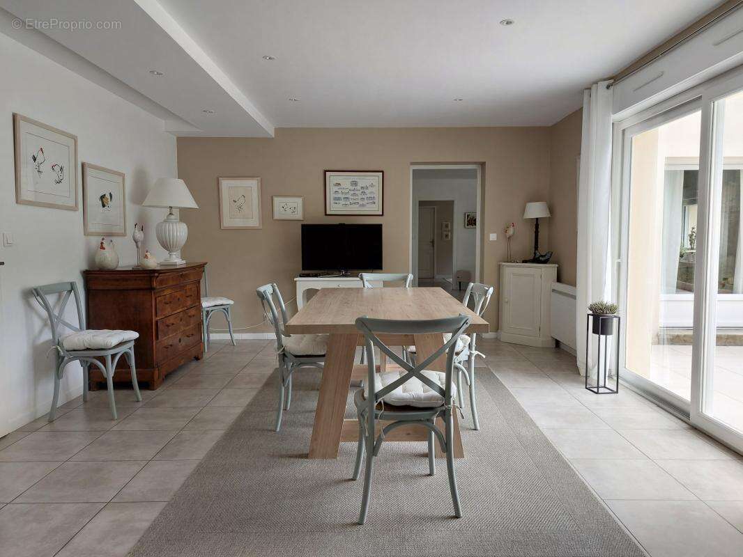 Maison à SAVIGNE-L'EVEQUE