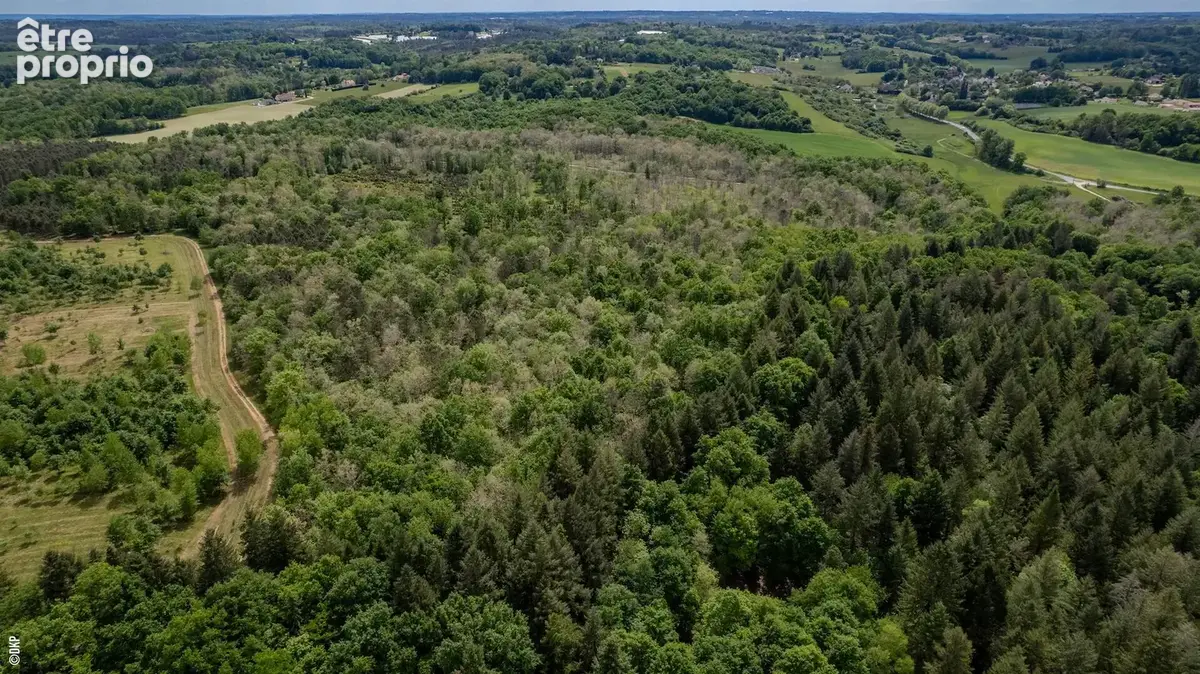 Domaine d'exception sur 100 hectares de forêt privée et bâtis en pierre. Vidéo sur demande - photo 8