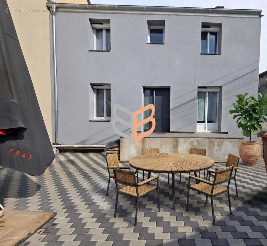 Maison 98 m² à Audun-Le-Roman  - photo 2
