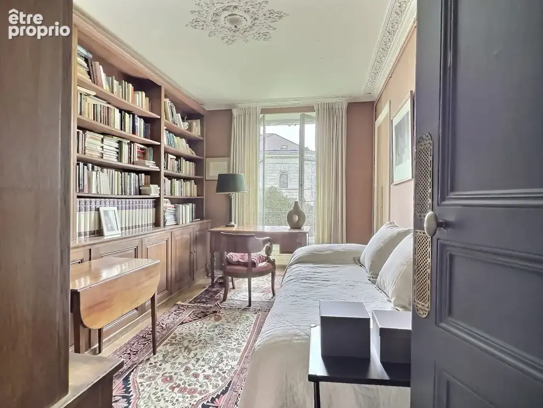 Paris 6e arrondissement - Quartier Saint-Sulpice/Luxembourg - Appartement d'exception de 128,58m2 - photo 5
