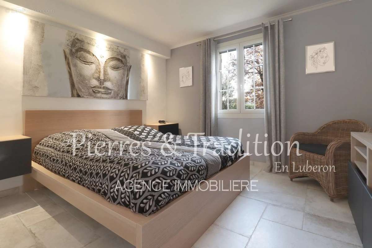 Maison à SAINT-SATURNIN-LES-APT