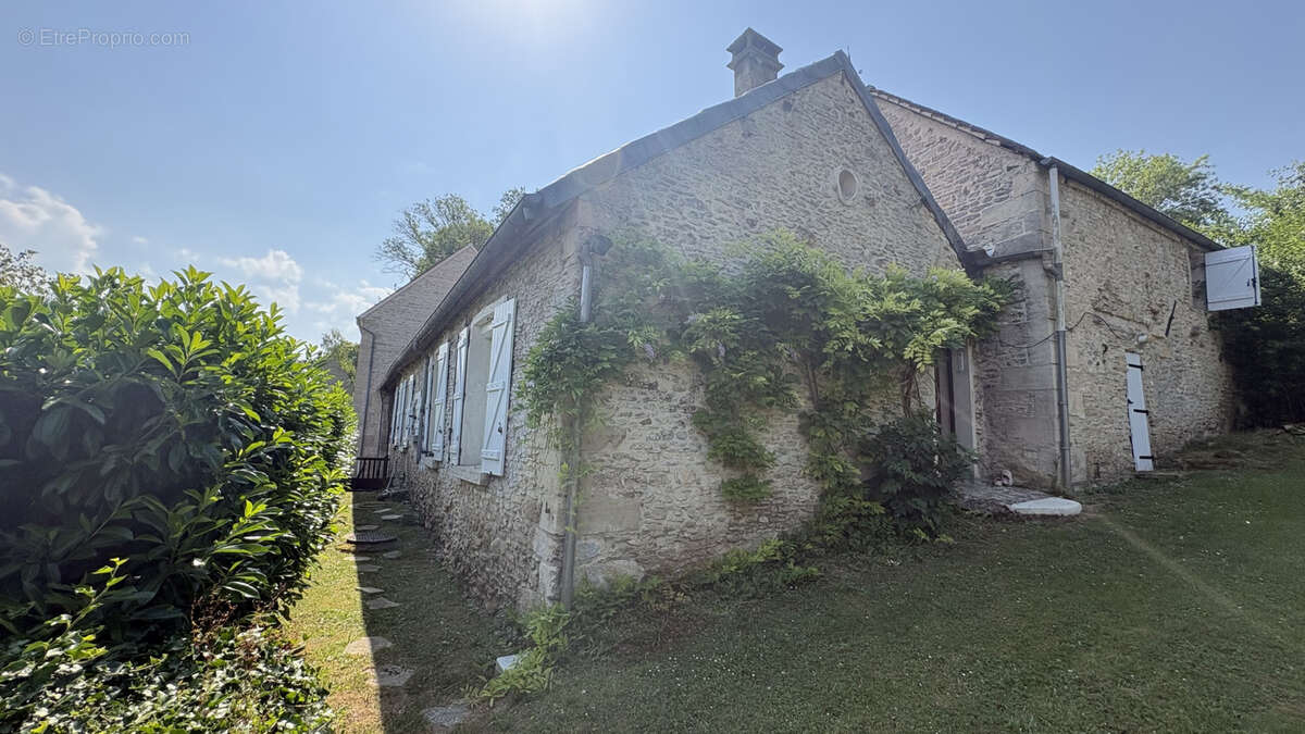 Foulangues maison en pierres de 135m2 - photo 3
