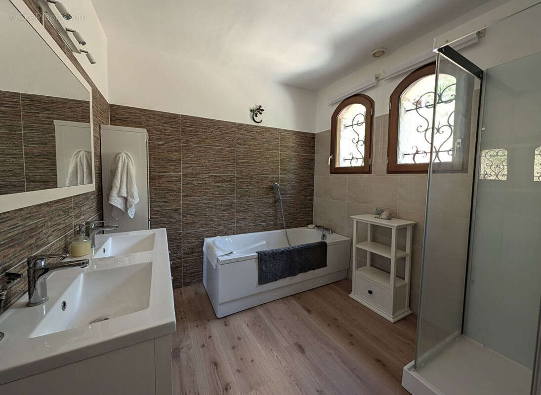 Saint Antonin Noble Val 7 pièces,180 m2, 1 ha, superbe! - photo 13