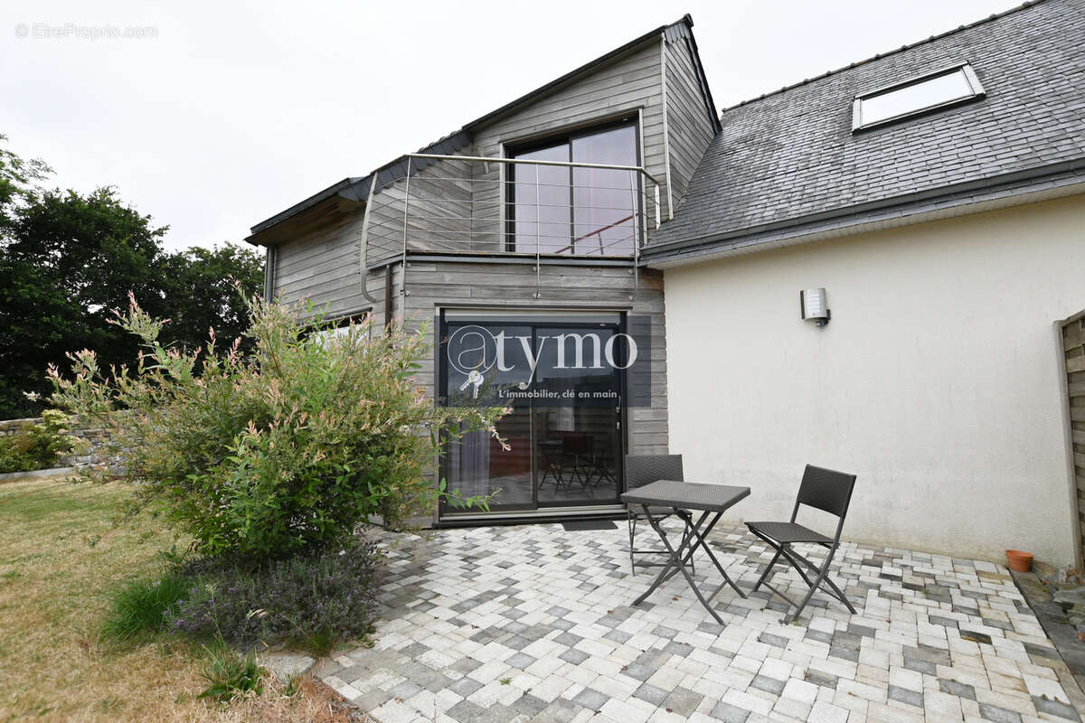 Maison 5 chambres avec gite sur terrain de 1386m2 - photo 17
