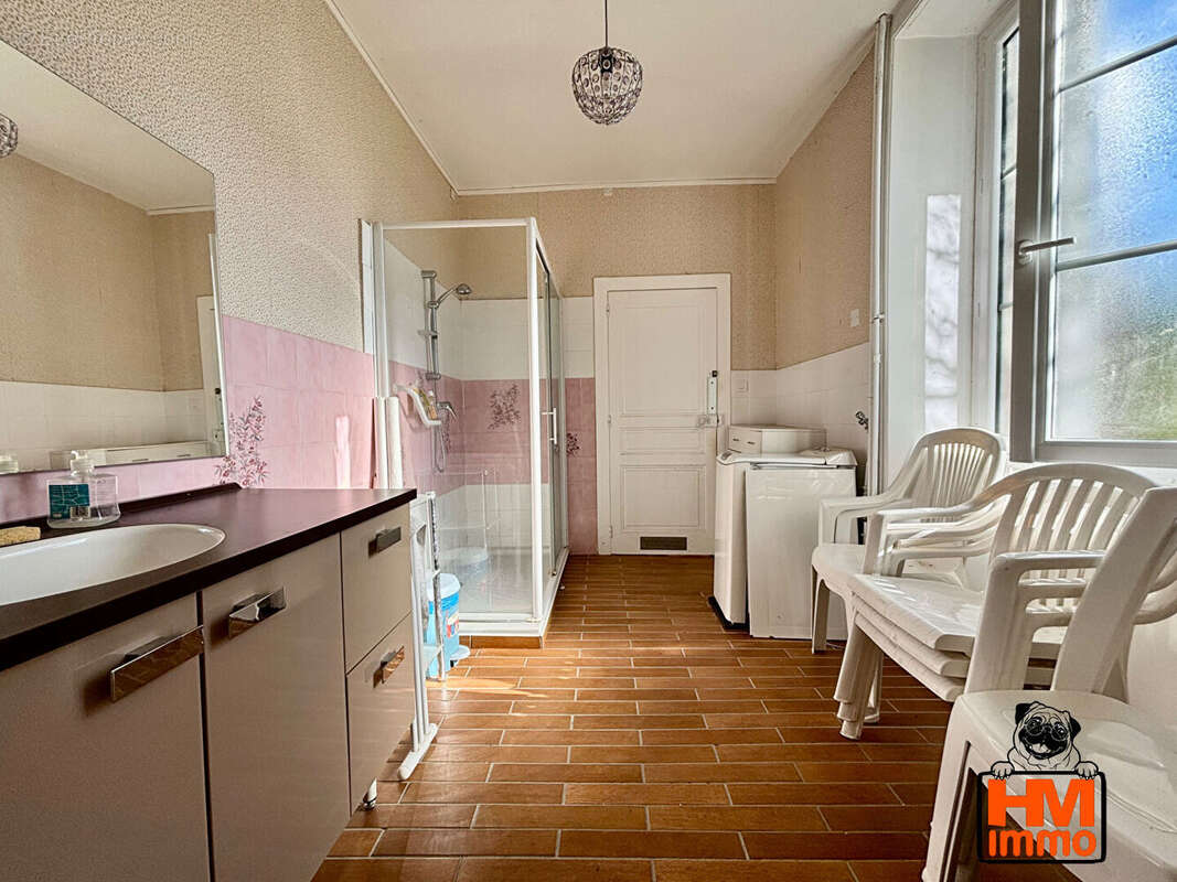 Maison à CONDAT-SUR-VIENNE