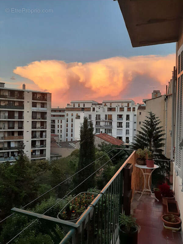 Appartement à MARSEILLE-5E