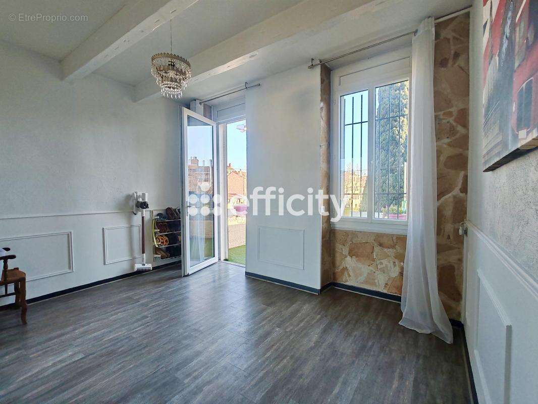 Maison à MARSEILLE-10E