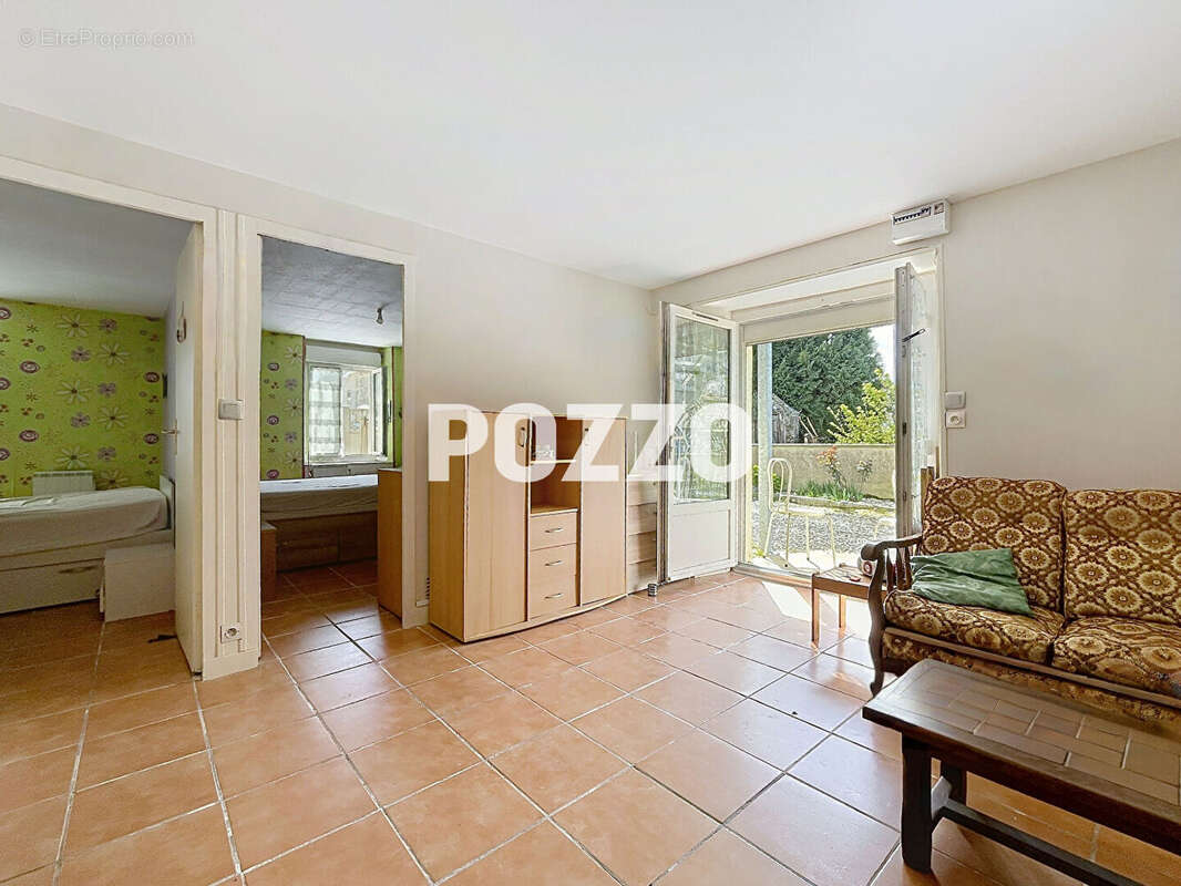 Appartement à DONVILLE-LES-BAINS