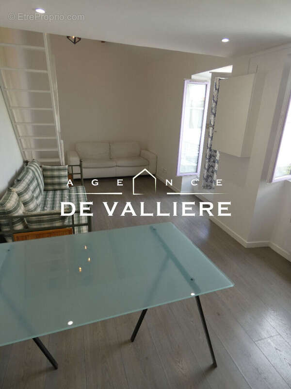 Studio 28m² hypercentre Nanterre - photo 6