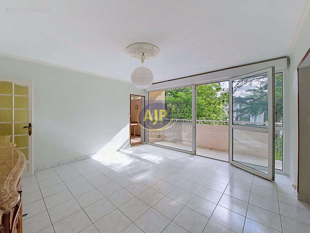 Eraudière Appartement 3 chambres - photo 2