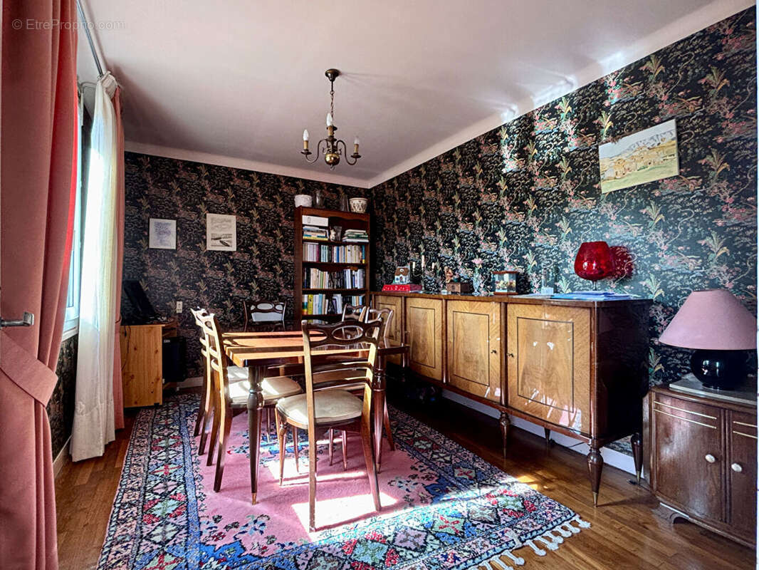 Maison à LA CHAPELLE-DES-MARAIS