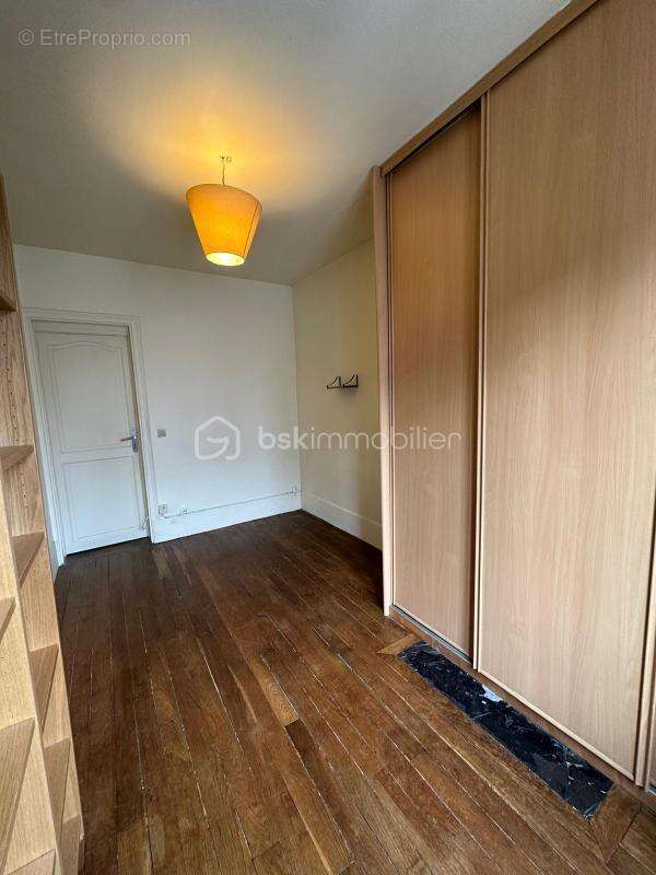 Appartement à PARIS-20E