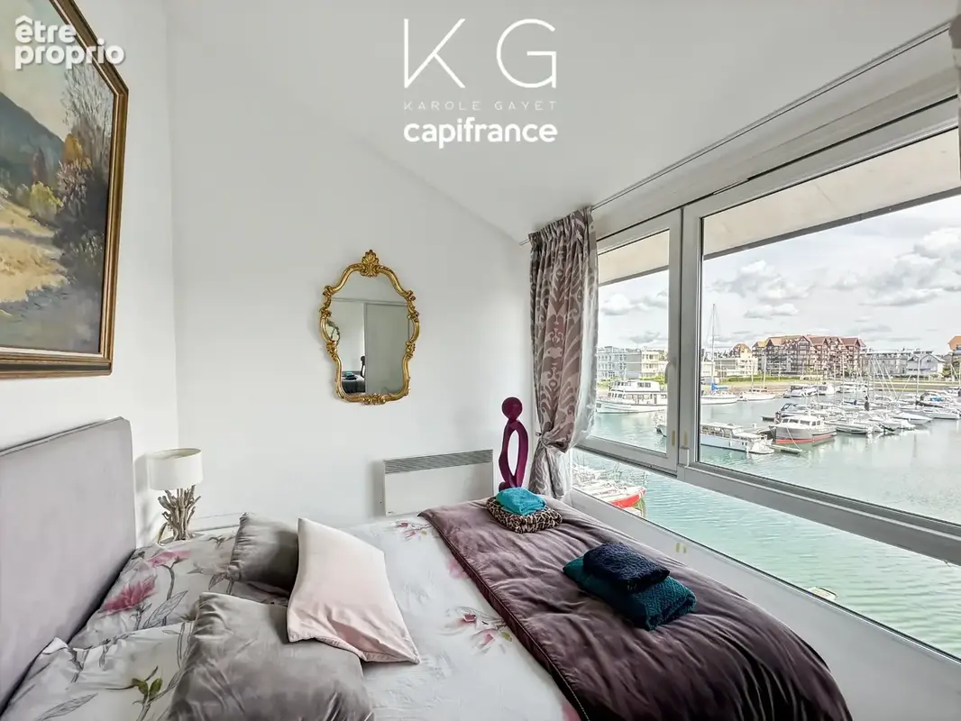 Port-Deauville à vendre appartement 104 m2 3 chambres avec terrasse exposée sud-est et vue panoramique sur le bassin - photo 8