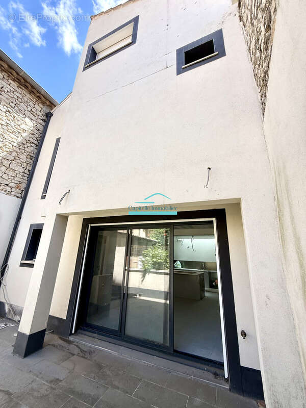 Maison à COURNONTERRAL