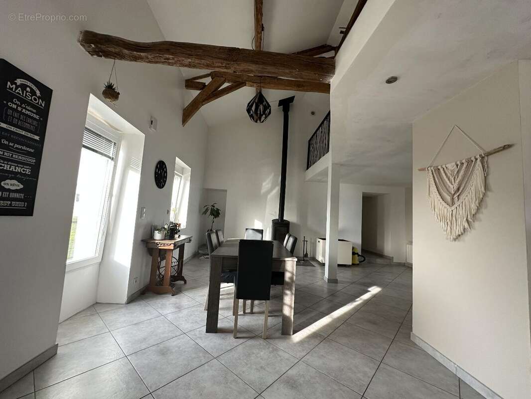 Maison à SAINT-PAUL-DU-BOIS