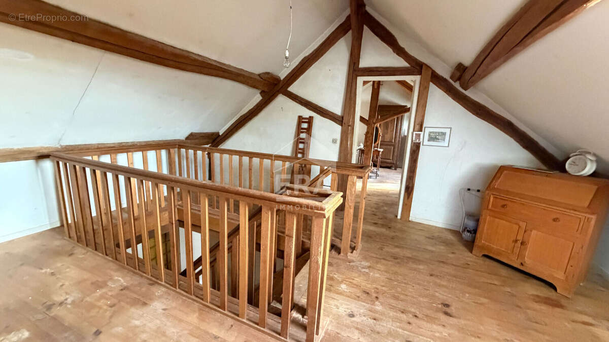 Maison 207m² à mantes-la-ville - photo 11