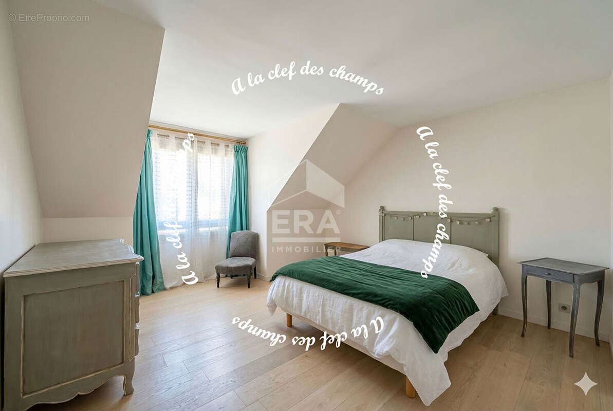 Maison à GIF-SUR-YVETTE