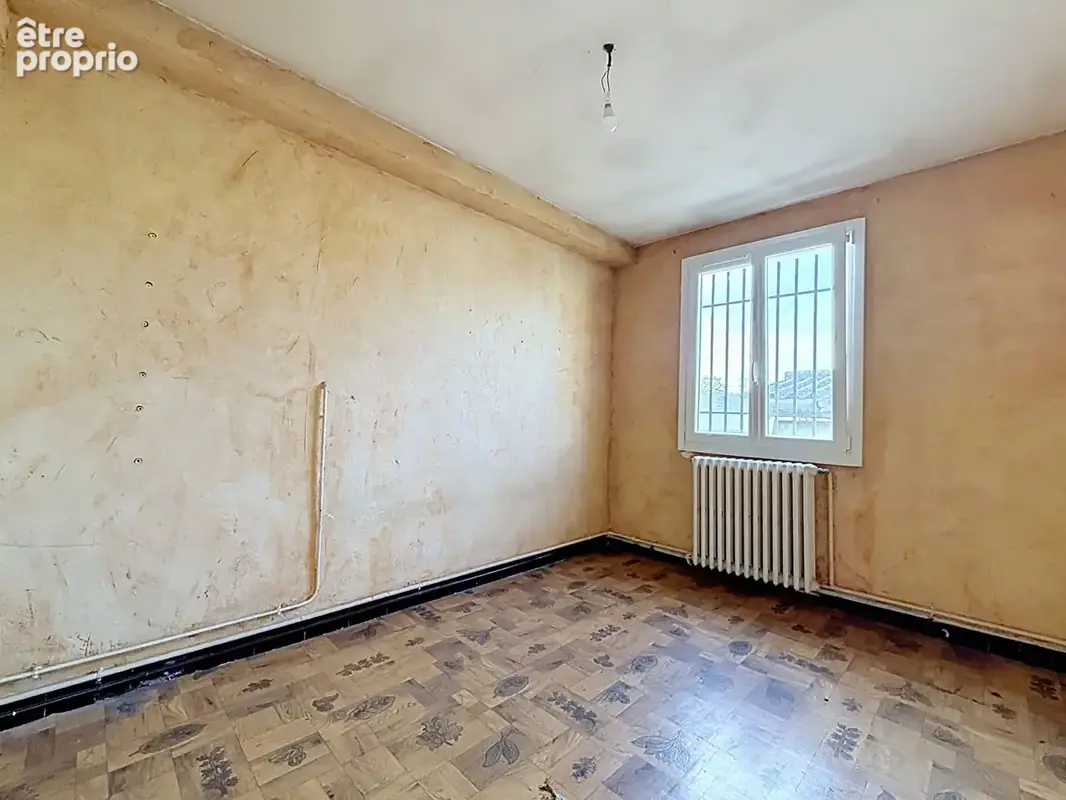 Maison de caractère avec jardin, logement annexe et grand local d'activité : plus de 280 m² à rénover - photo 8