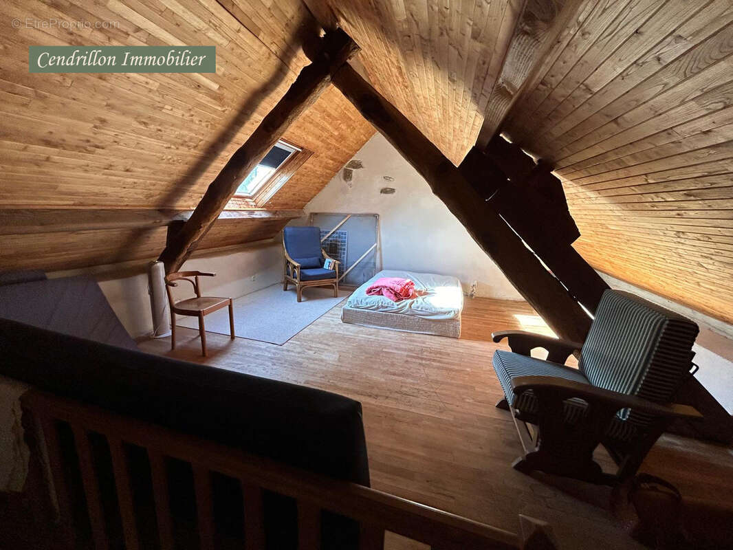 Maison à SAINT-MARTIN-CHATEAU