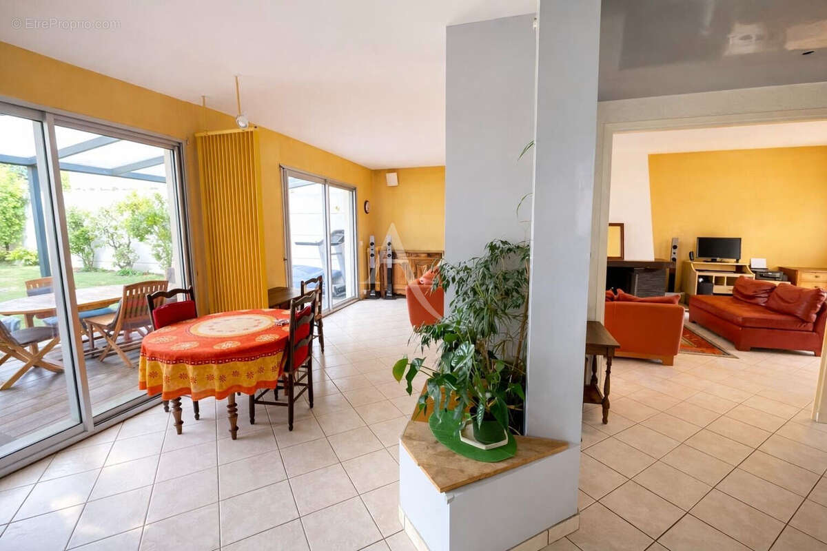 Maison à FONTENAY-SOUS-BOIS