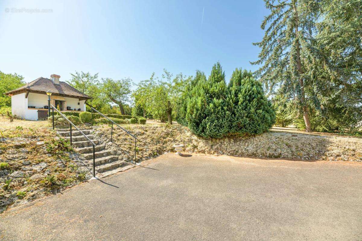 Maison de 6 pièces de 140 m² à Bléré - photo 22