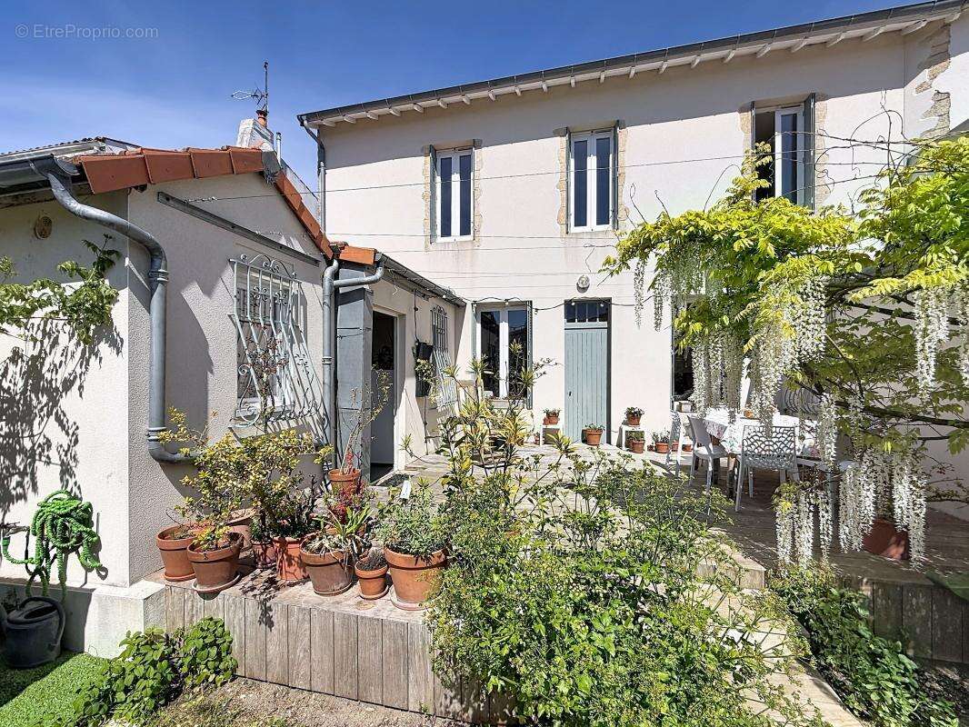 Maison à LA ROCHELLE