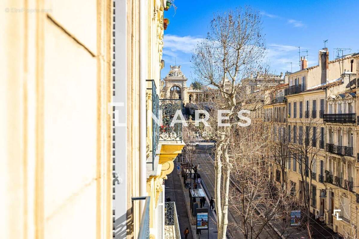 Appartement à MARSEILLE-1E