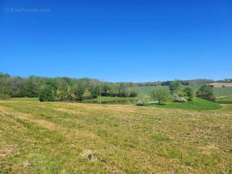 Terrain à VILLENEUVE-SUR-LOT